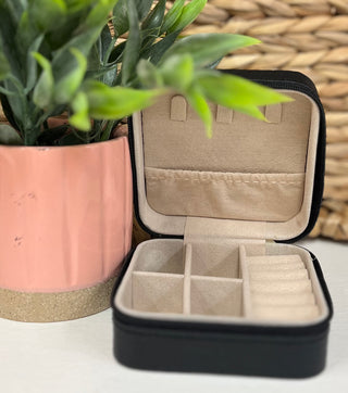 Elegant Escape Jewelry Box